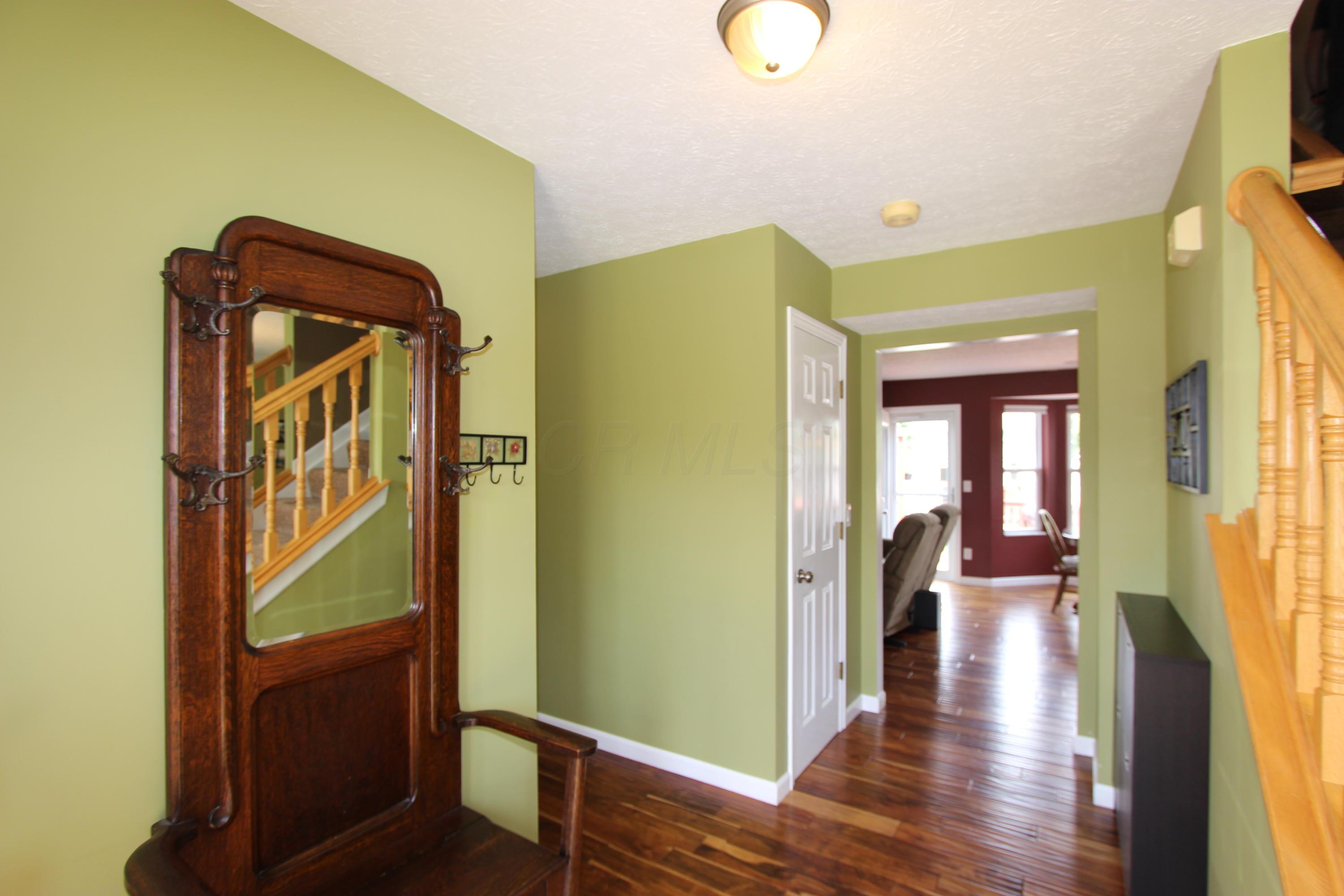 5362 Sutter Home Road Hilliard, OH 43026 - Photo 2 of 38 Gallery Image 2