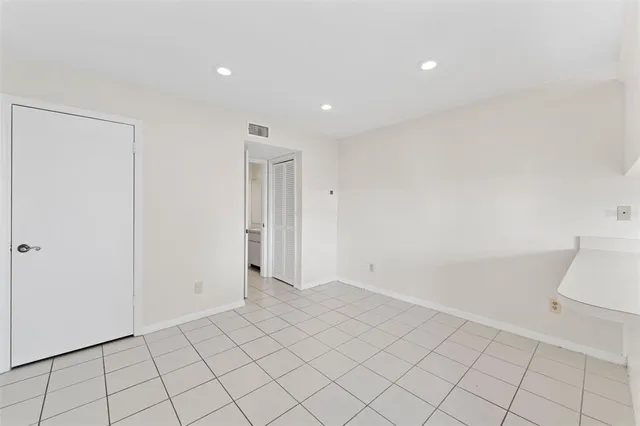 $244,900 | 15233 West Pond Woods Drive, Unit 404, Tampa, FL 33618