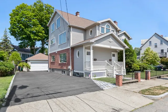 $3,100 | 17 Gilbert Street, Unit 1, Newton, MA 02465