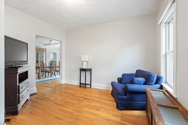$3,100 | 17 Gilbert Street, Unit 1, Newton, MA 02465