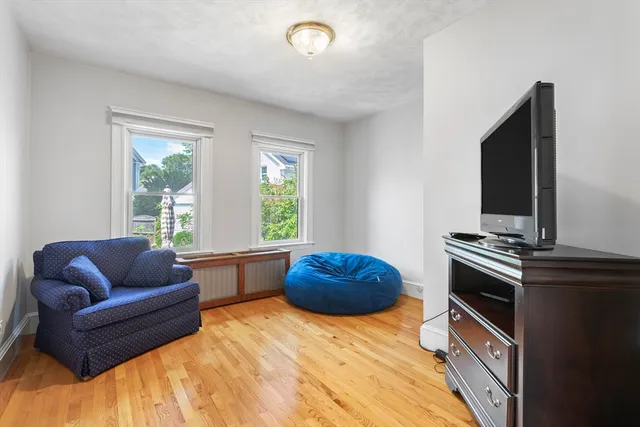 $3,100 | 17 Gilbert Street, Unit 1, Newton, MA 02465