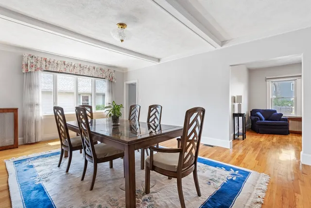 $3,100 | 17 Gilbert Street, Unit 1, Newton, MA 02465
