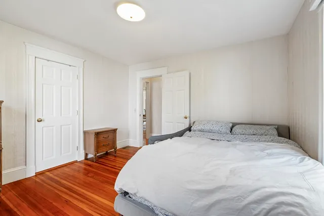$3,100 | 17 Gilbert Street, Unit 1, Newton, MA 02465