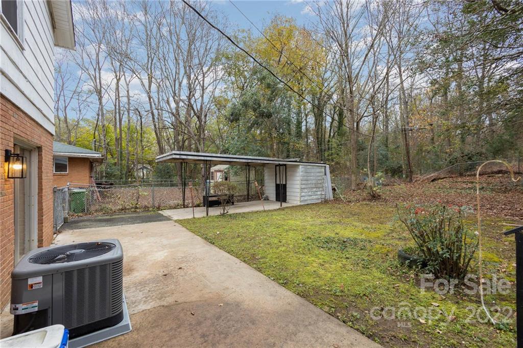 4108 Colebrook Road Charlotte, NC 28215 - Photo 31 of 32 Gallery Image 31