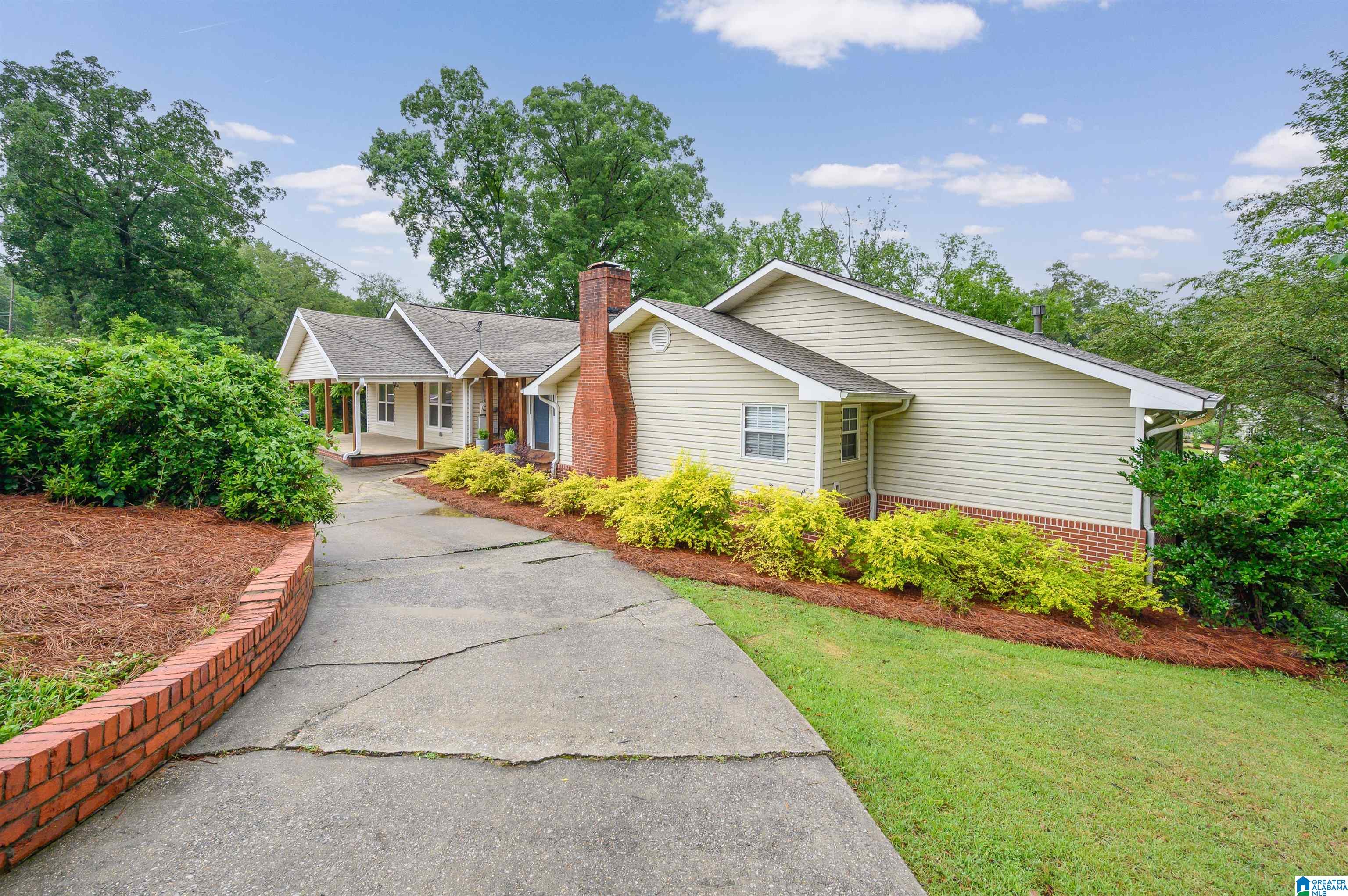 2405 Jacobs Road Birmingham, AL 35216 - Photo 3 of 37