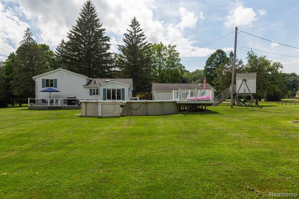 9026 Woodside Road Northville, MI 48167 - Photo 44 of 56