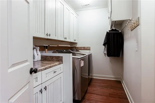 $769,900 | 4010 Rockingham Drive, Roswell, GA 30075