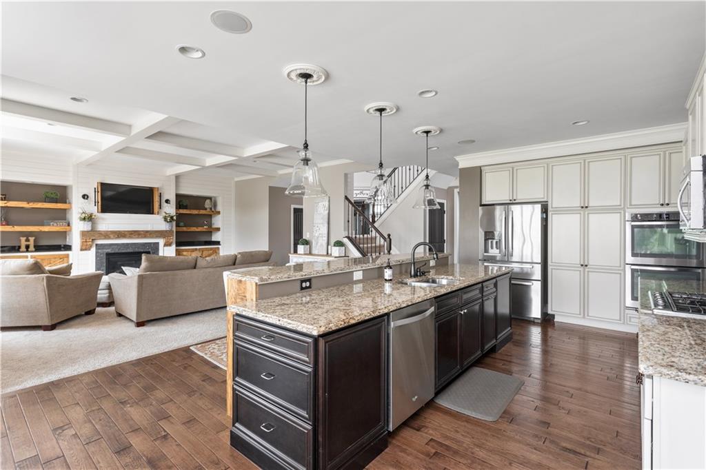 3838 Pelham Road Carmel, IN 46074 - Photo 15 of 47 Gallery Image 15