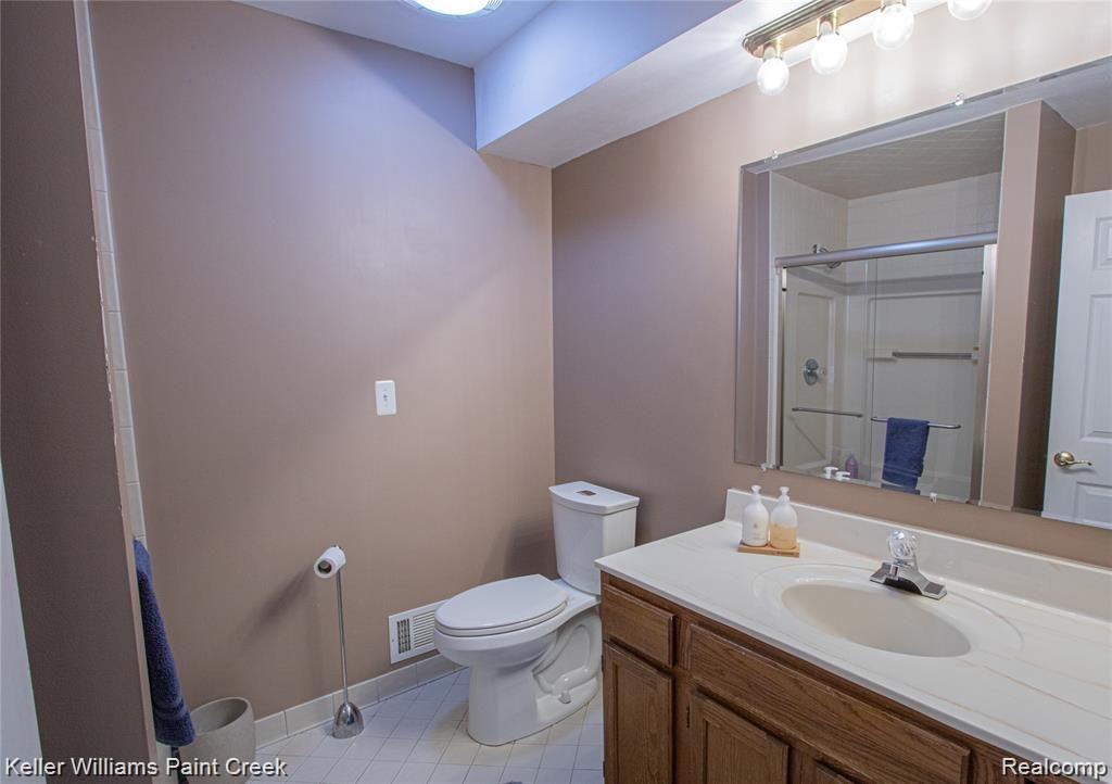 185 West Hamlin Road Rochester Hills, MI 48307 - Photo 20 of 43