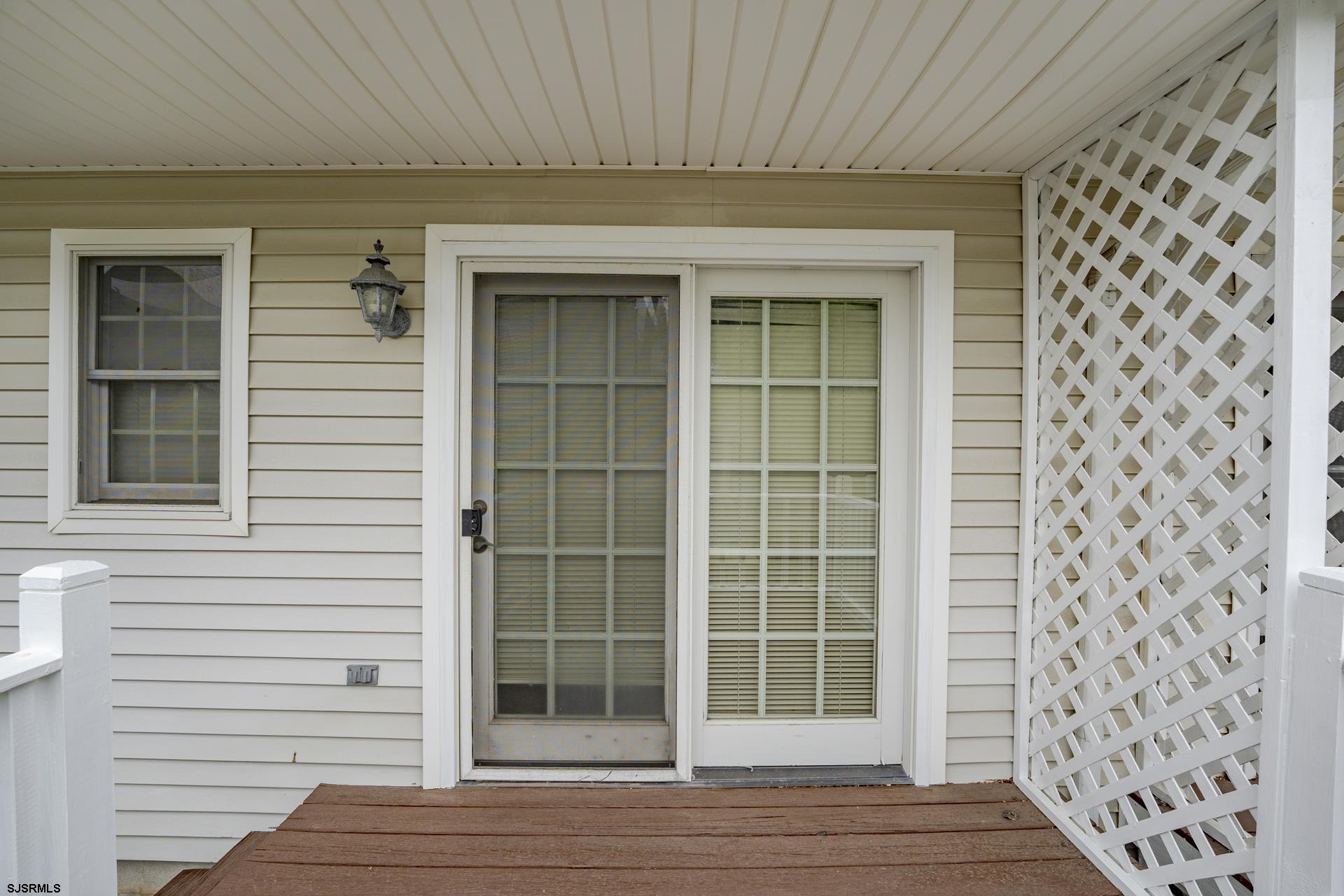 19 Clipper Court Atlantic City, NJ 08401 - Photo 27 of 53 a view of front door