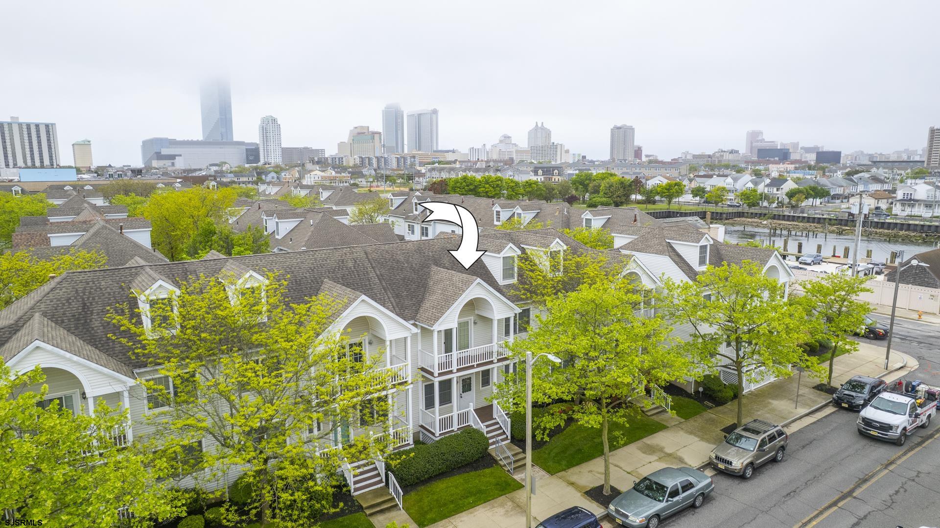 19 Clipper Court Atlantic City, NJ 08401 - Photo 39 of 53 a view of a lake with a city