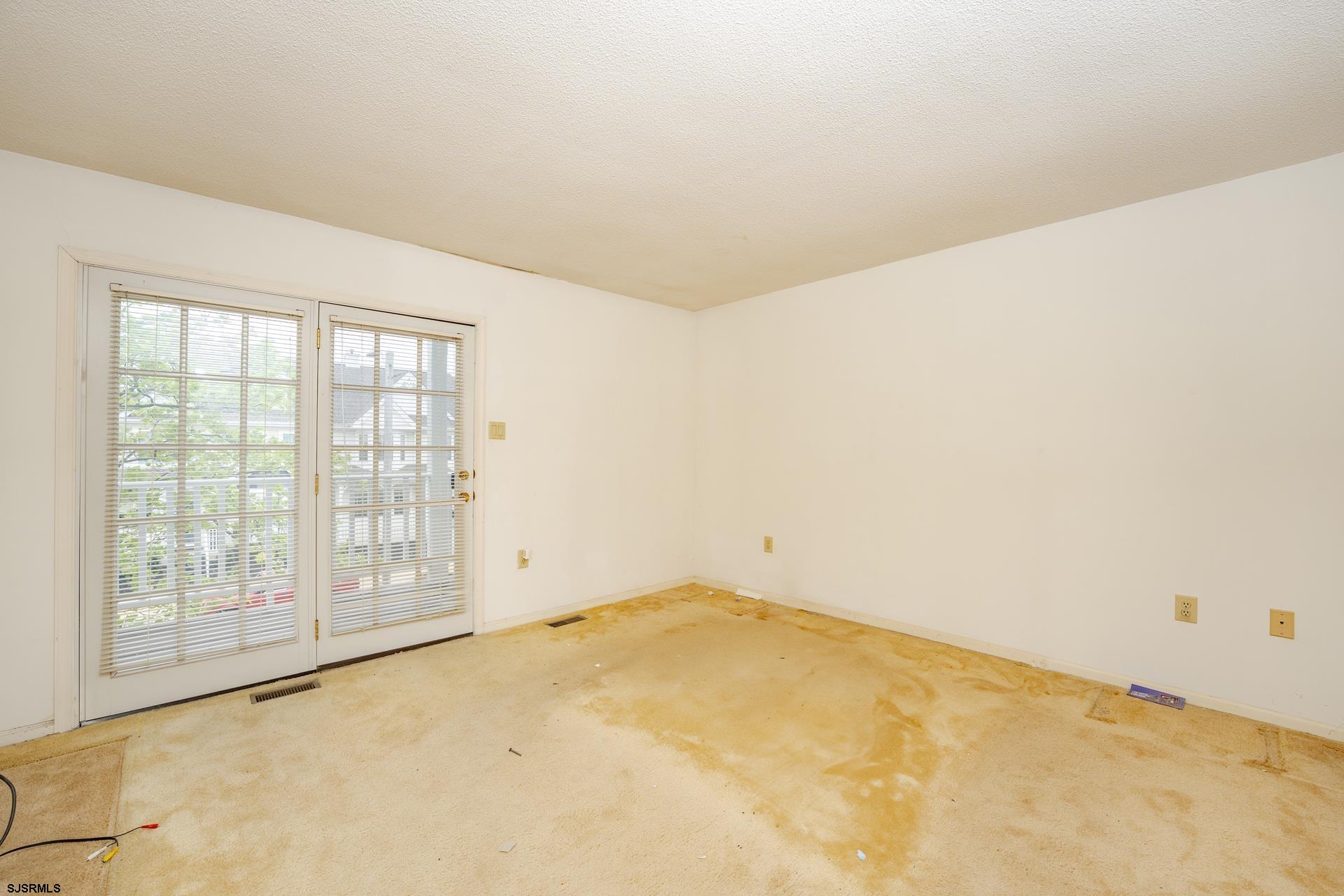 19 Clipper Court Atlantic City, NJ 08401 - Photo 10 of 53 a view of an empty room with a window