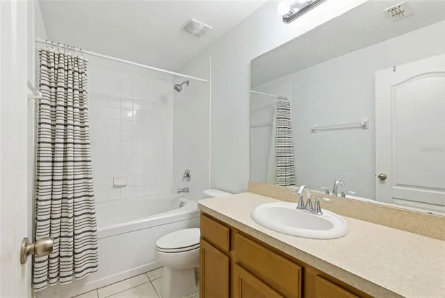 $215,000 | 37548 Daliha Terrace, Zephyrhills, FL 33542