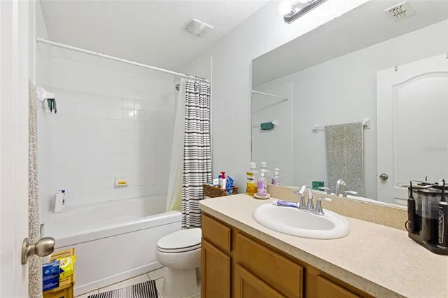 $215,000 | 37548 Daliha Terrace, Zephyrhills, FL 33542