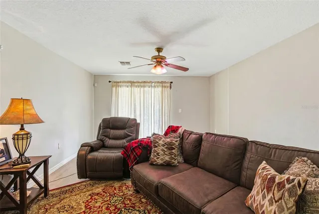 $215,000 | 37548 Daliha Terrace, Zephyrhills, FL 33542