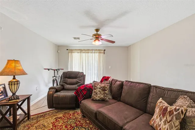 $215,000 | 37548 Daliha Terrace, Zephyrhills, FL 33542