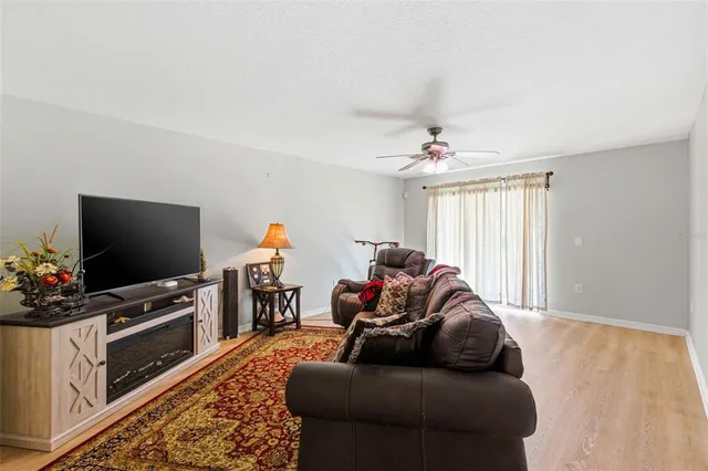 $215,000 | 37548 Daliha Terrace, Zephyrhills, FL 33542