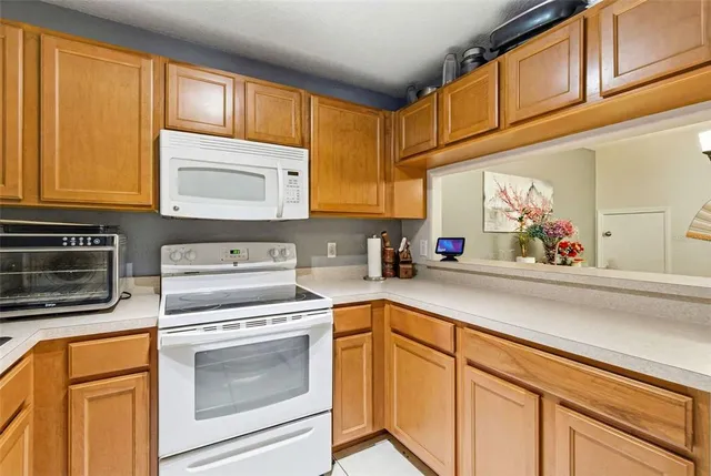 $215,000 | 37548 Daliha Terrace, Zephyrhills, FL 33542