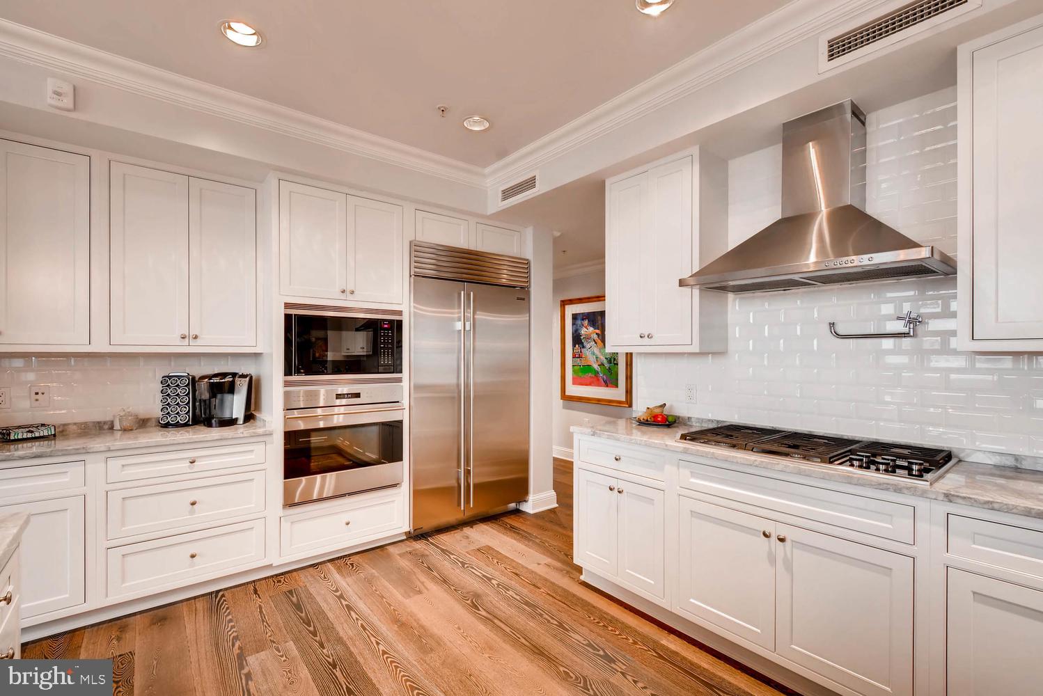 801 Key Highway, Unit P57 Baltimore, MD 21230 - Photo 11 of 32