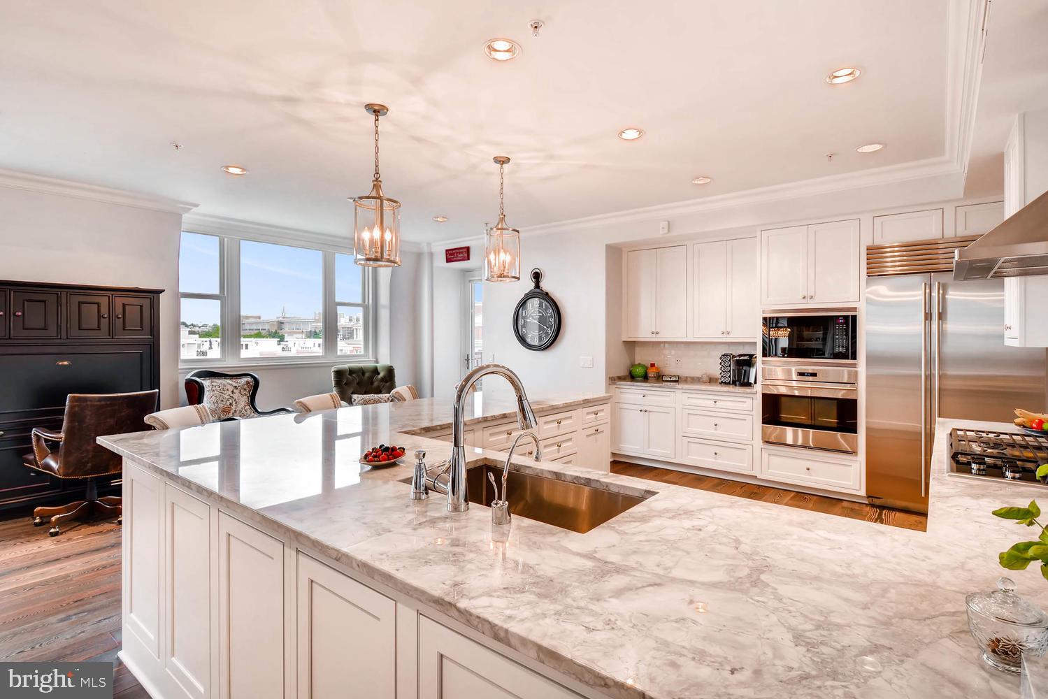 801 Key Highway, Unit P57 Baltimore, MD 21230 - Photo 10 of 32