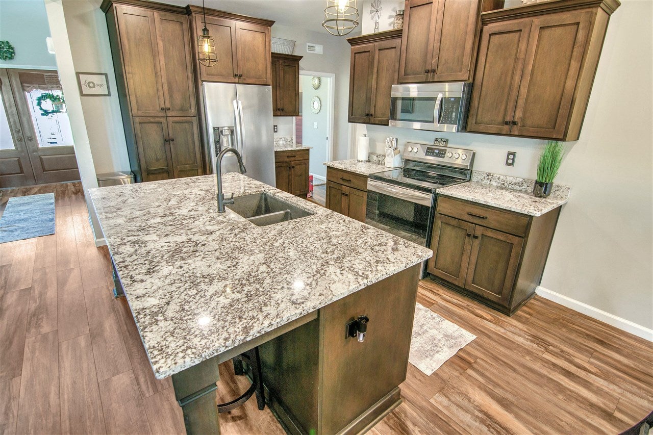 4378 Lewisburg Road Russellville, KY 42276 - Photo 16 of 51 Gallery Image 16