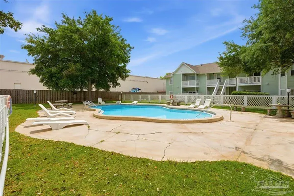 $149,900 | 601 East Burgess Road, Unit C6, Pensacola, FL 32504