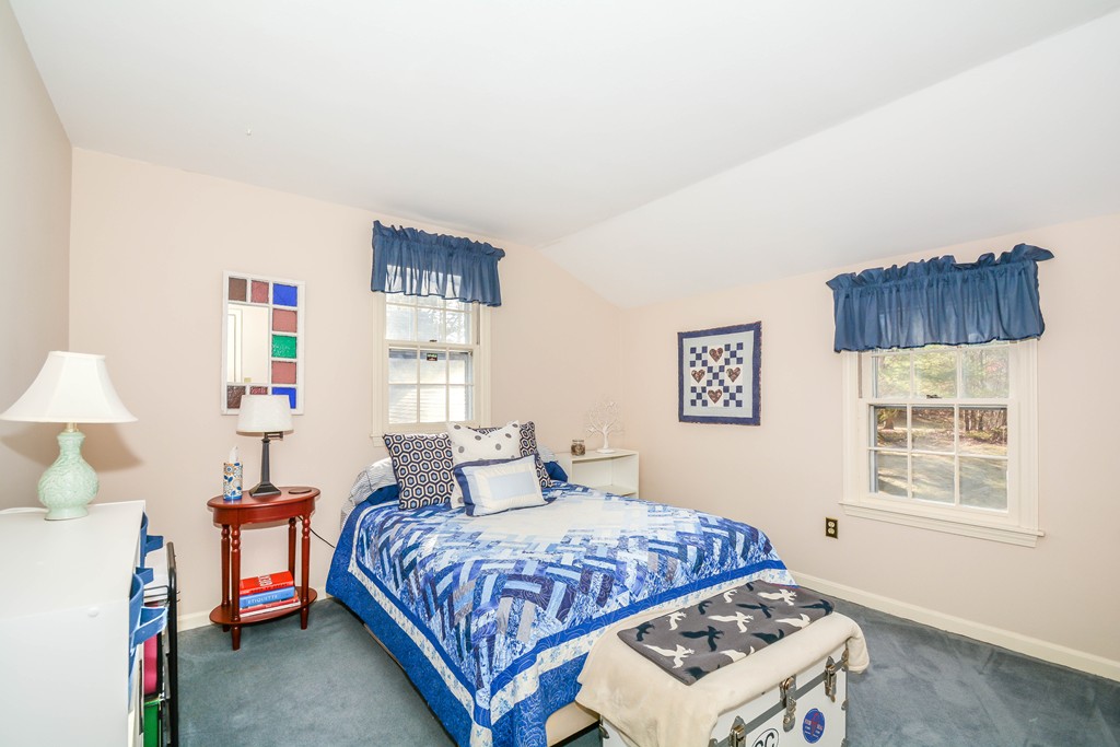 7 Lexington Road Dracut, MA 01826 - Photo 17 of 29 Gallery Image 17