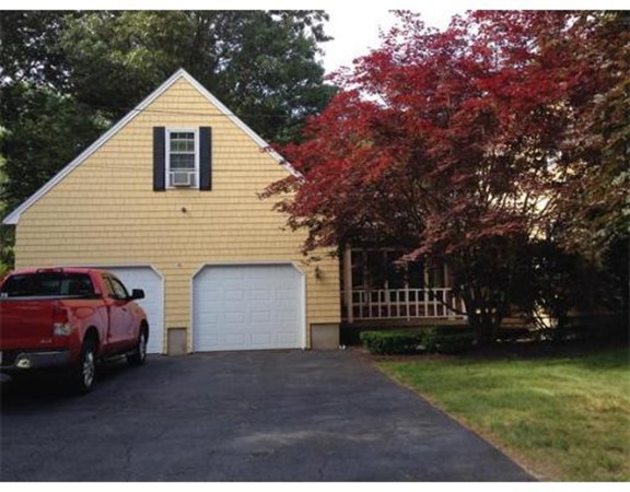 7 Lexington Road Dracut, MA 01826 - Photo 2 of 29 Gallery Image 2