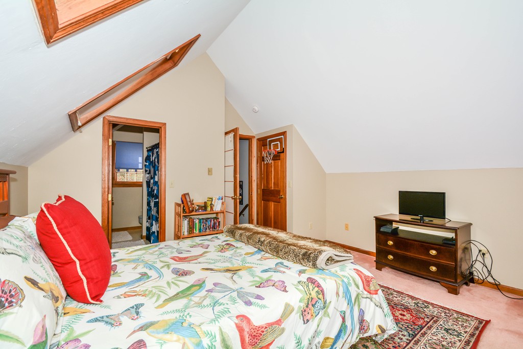 7 Lexington Road Dracut, MA 01826 - Photo 26 of 29 Gallery Image 26