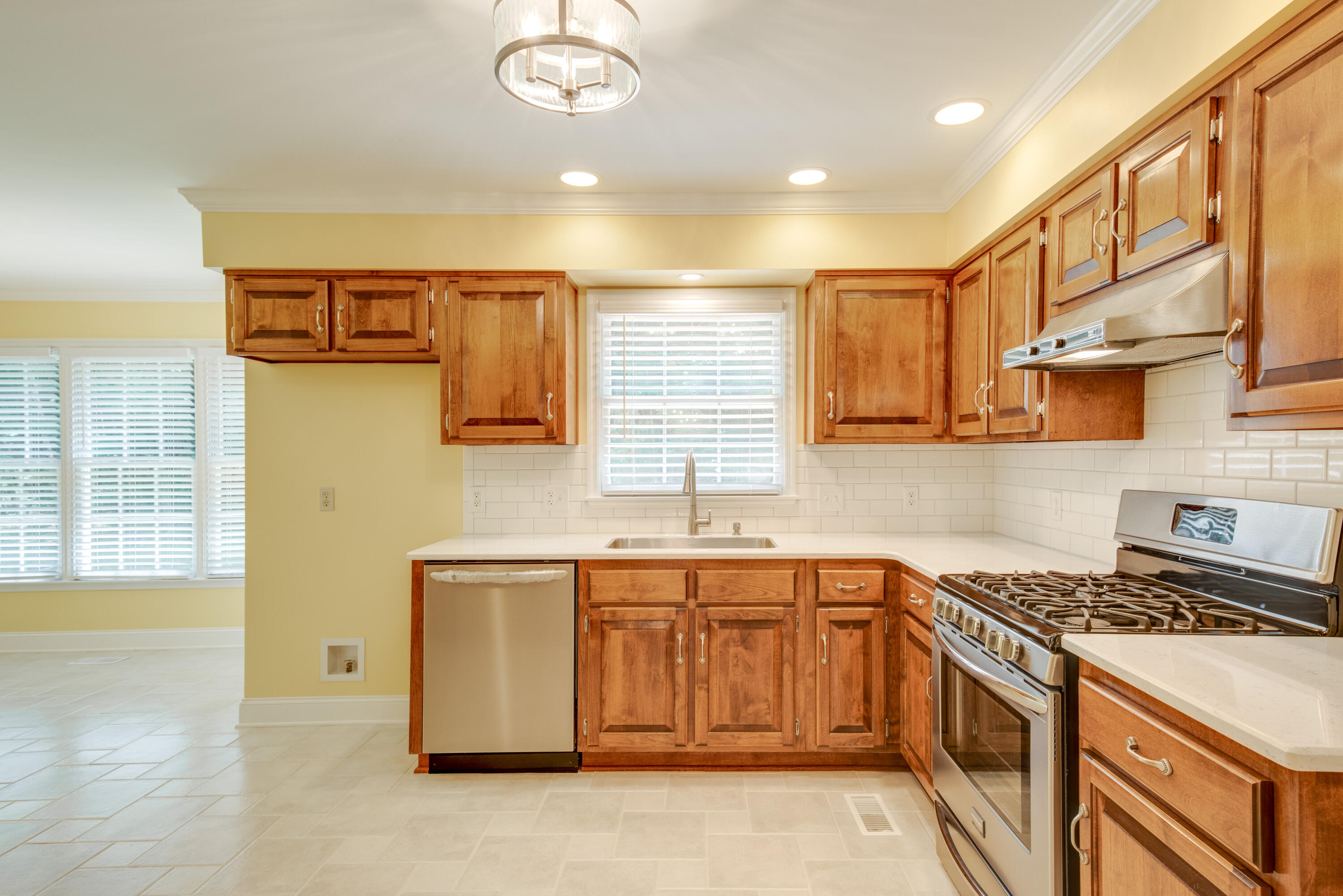 925 Dunsinane Road Signal Mountain, TN 37377 - Photo 15 of 68 14