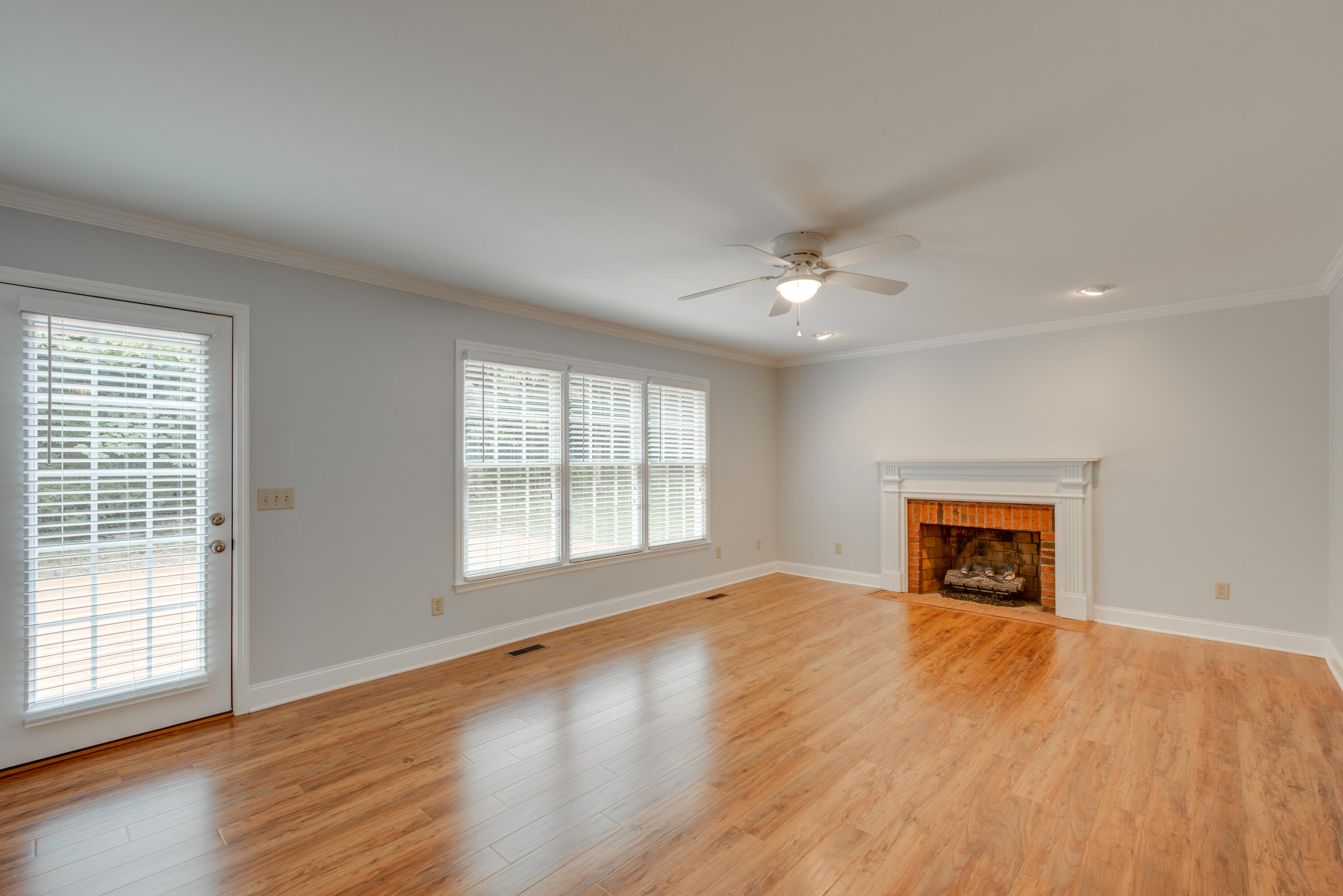 925 Dunsinane Road Signal Mountain, TN 37377 - Photo 18 of 68 17