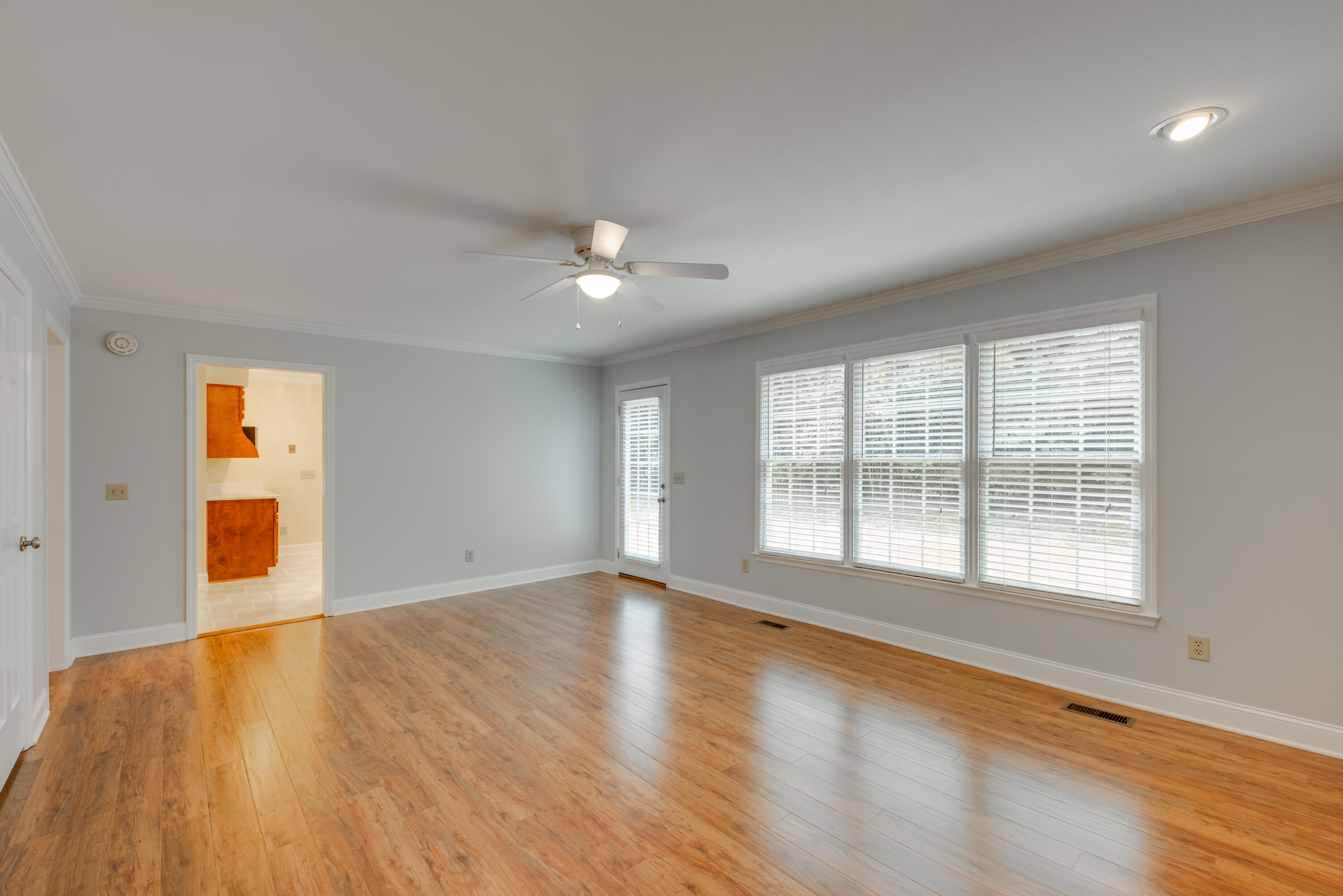 925 Dunsinane Road Signal Mountain, TN 37377 - Photo 20 of 68 19