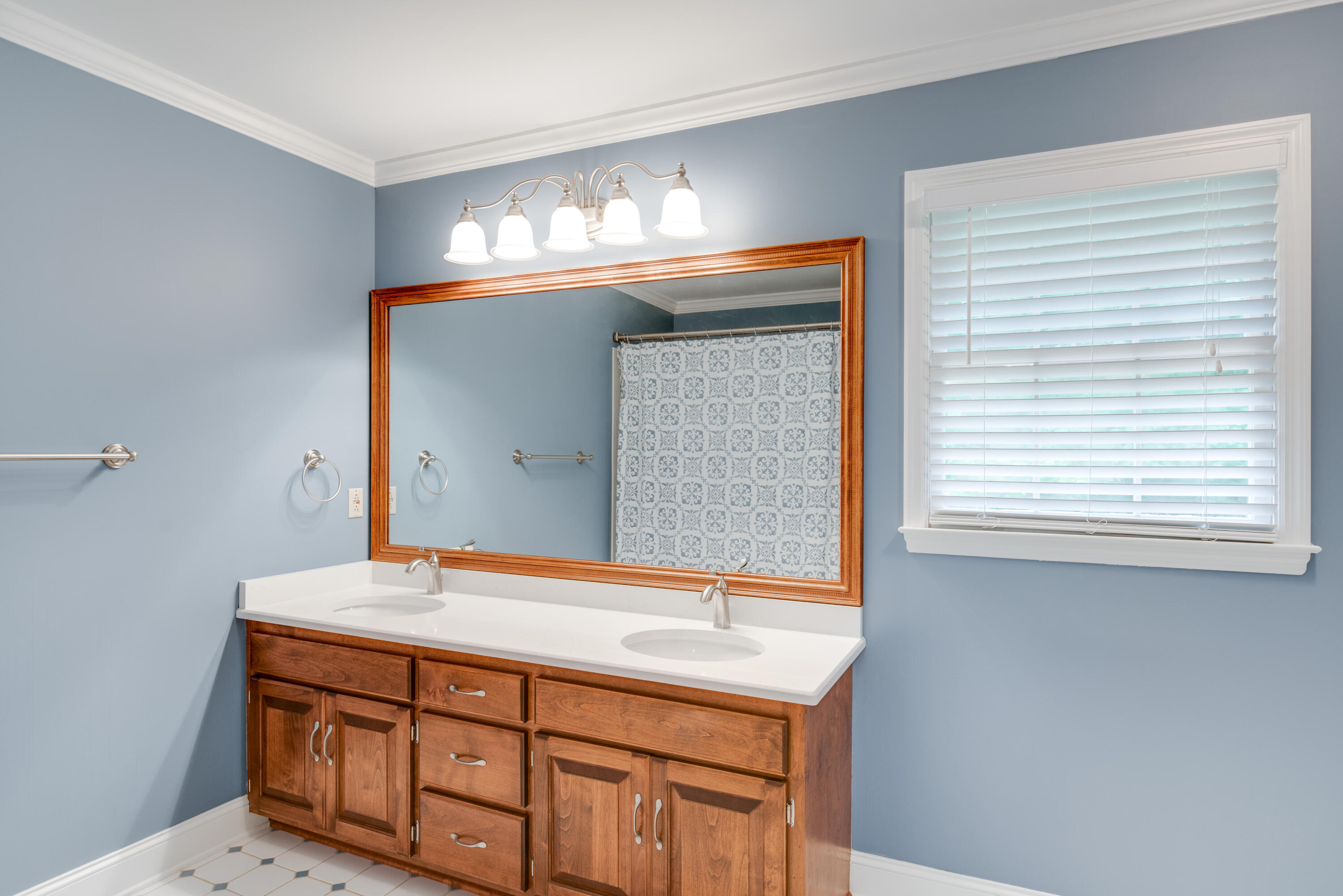 925 Dunsinane Road Signal Mountain, TN 37377 - Photo 27 of 68 26b