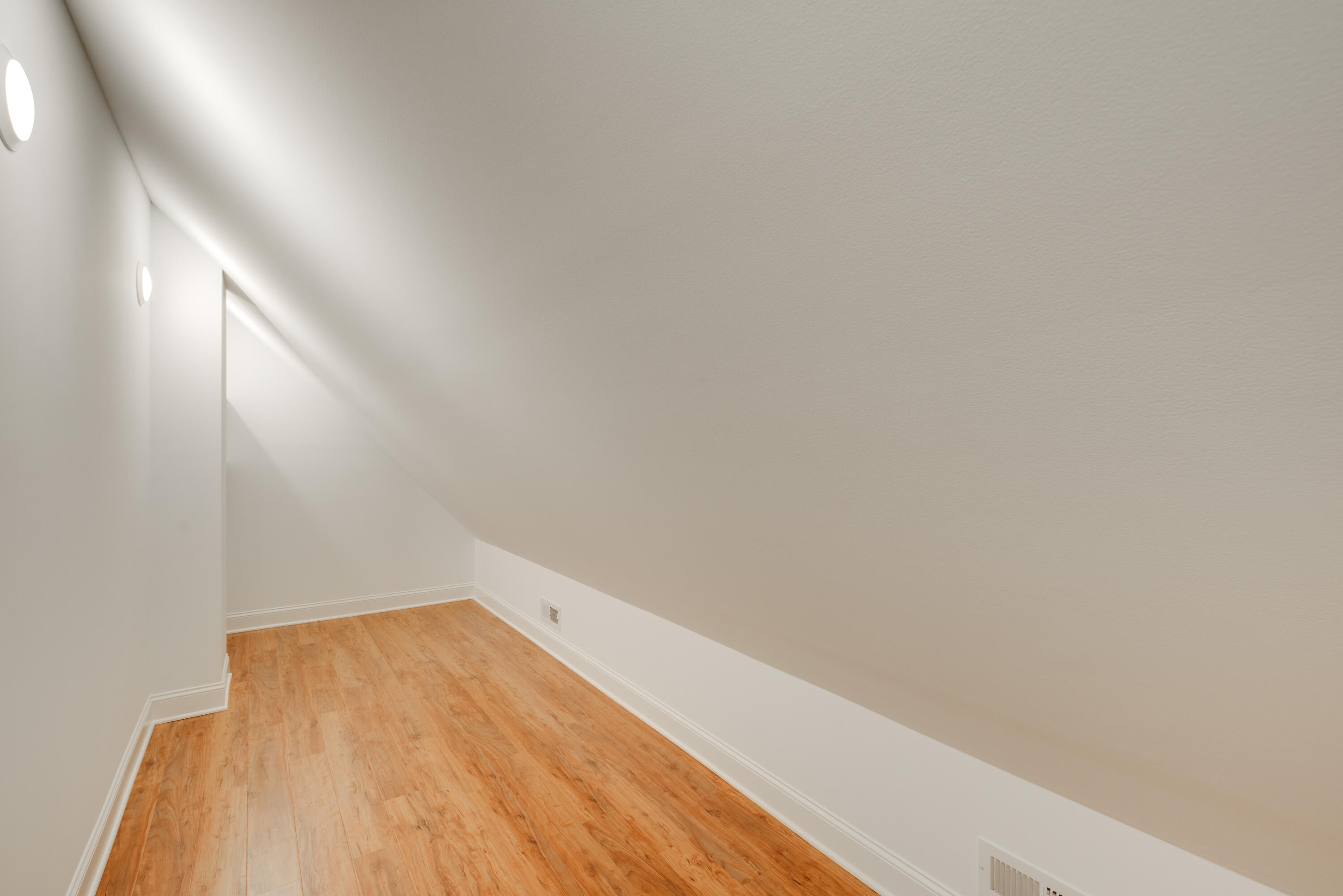 925 Dunsinane Road Signal Mountain, TN 37377 - Photo 41 of 68 37