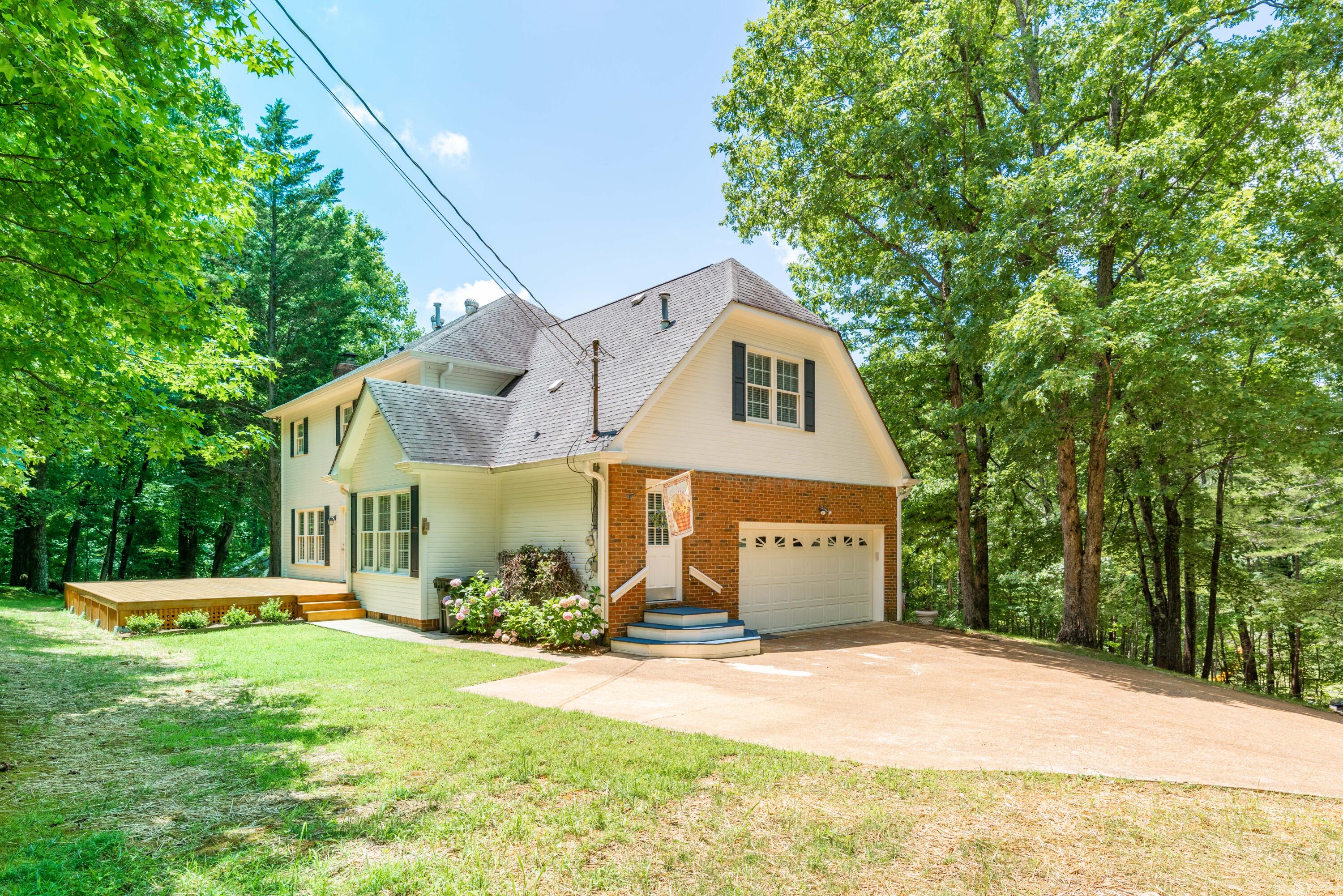 925 Dunsinane Road Signal Mountain, TN 37377 - Photo 53 of 68 49