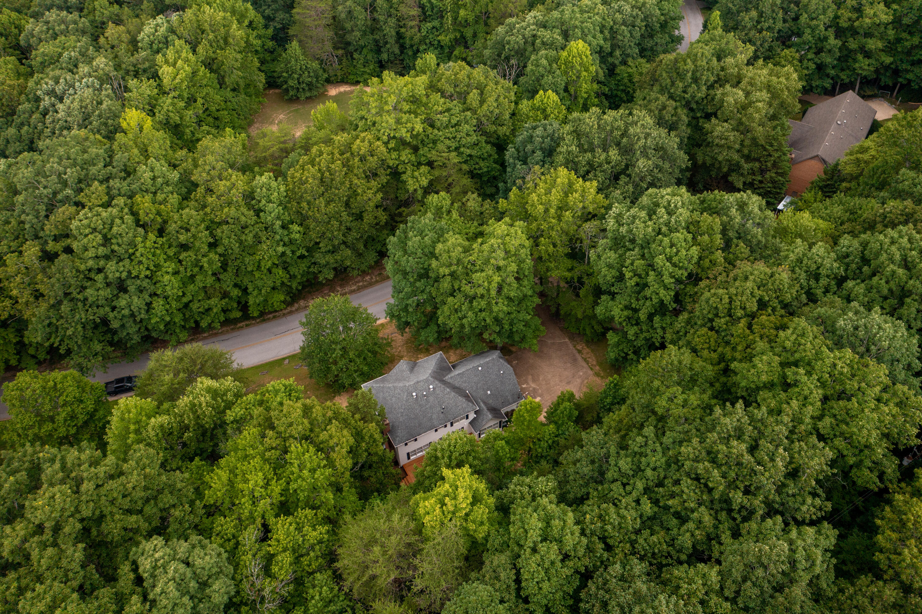 925 Dunsinane Road Signal Mountain, TN 37377 - Photo 56 of 68 925 Dunsinane Aerial 13