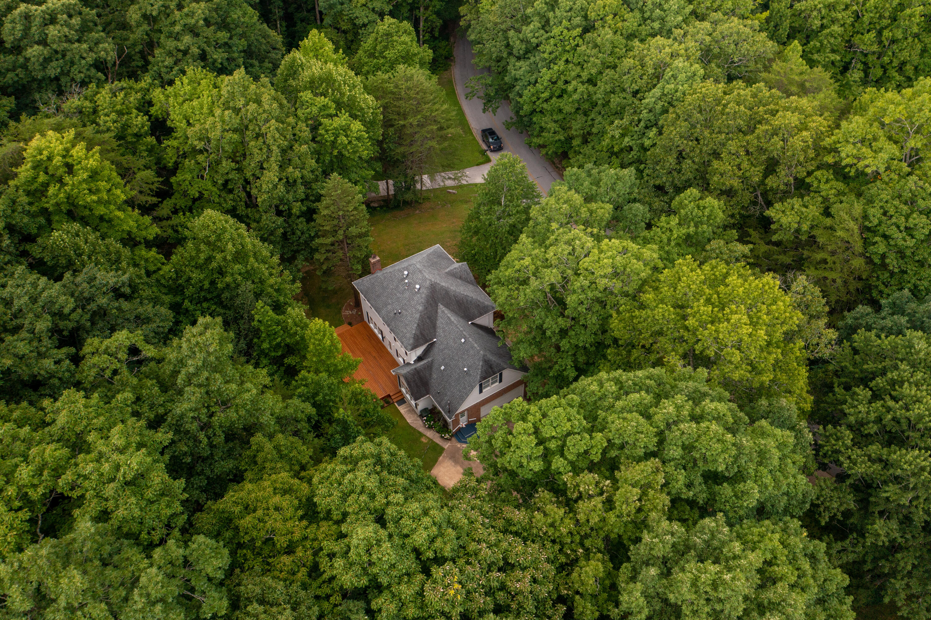 925 Dunsinane Road Signal Mountain, TN 37377 - Photo 59 of 68 925 Dunsinane Aerial 10