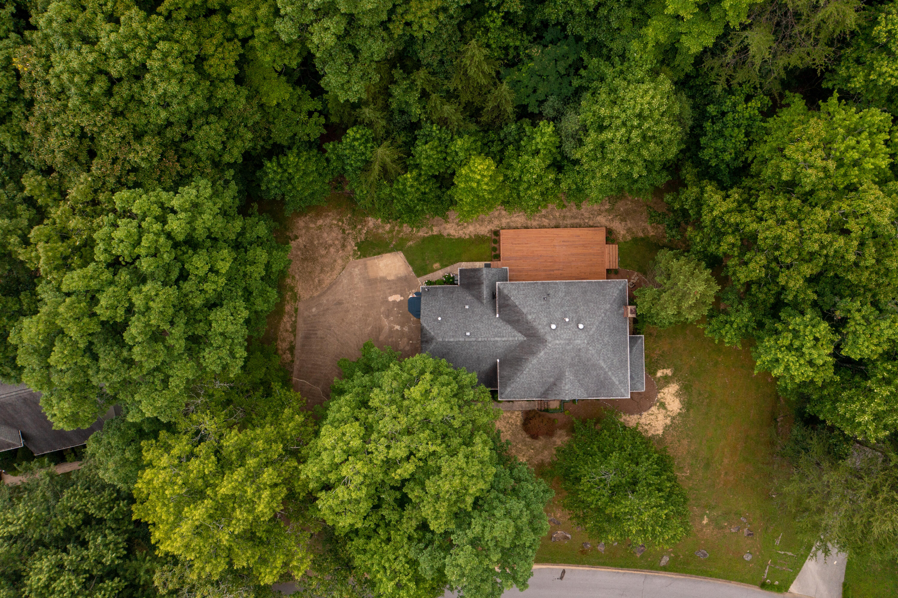 925 Dunsinane Road Signal Mountain, TN 37377 - Photo 60 of 68 925 Dunsinane Aerial 9