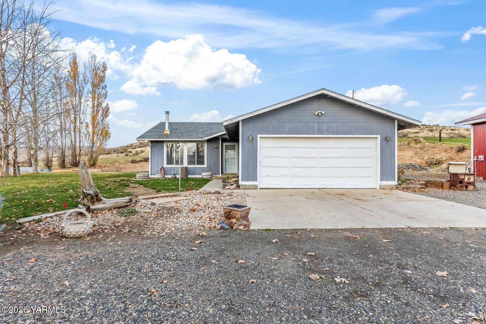1390 Freimuth Road Selah, WA 98942 - Photo 2 of 48 1390 Freimuth Road002