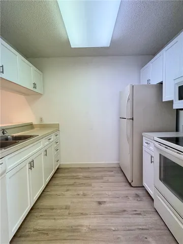 $1,950 | 20 Plantation Drive, Unit 105, Vero Beach, FL 32966