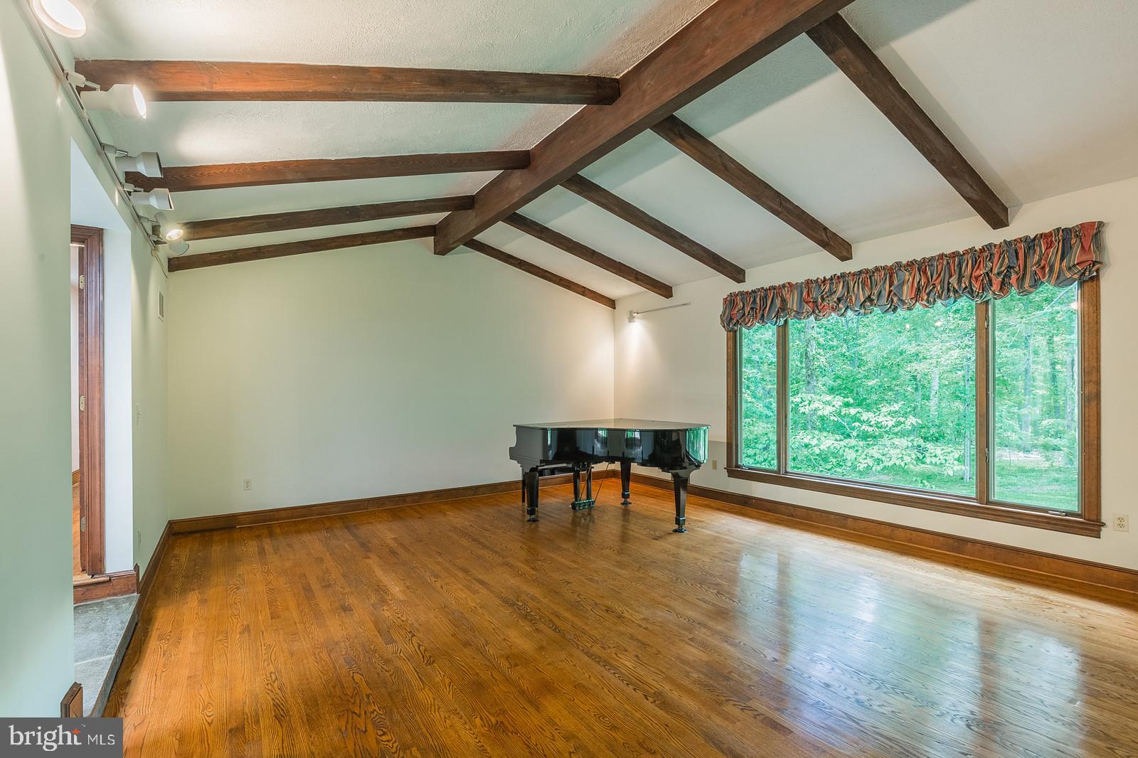 3721 Russell Road Woodbridge, VA 22192 - Photo 21 of 43 Gallery Image 21