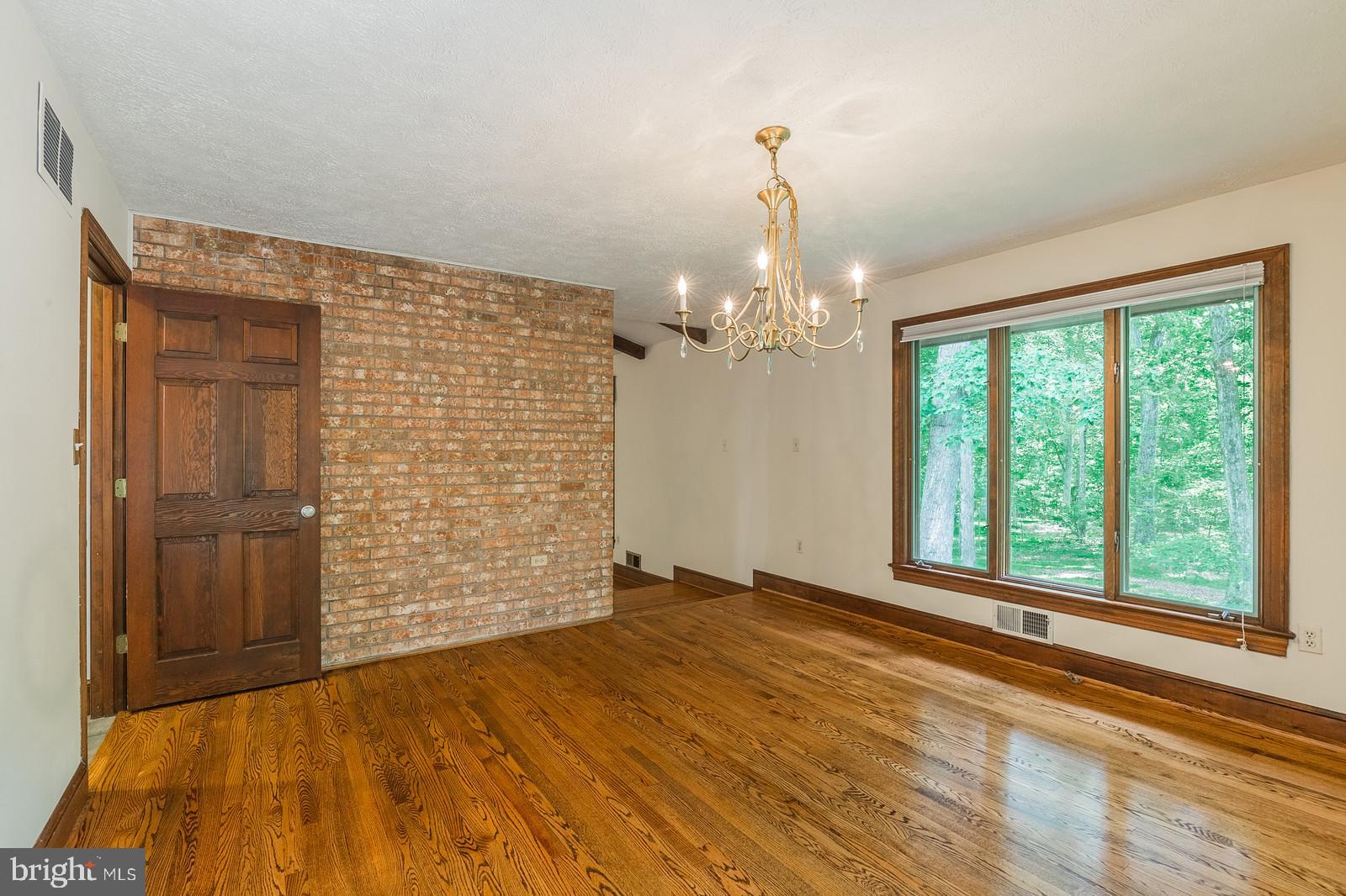 3721 Russell Road Woodbridge, VA 22192 - Photo 23 of 43 Gallery Image 23