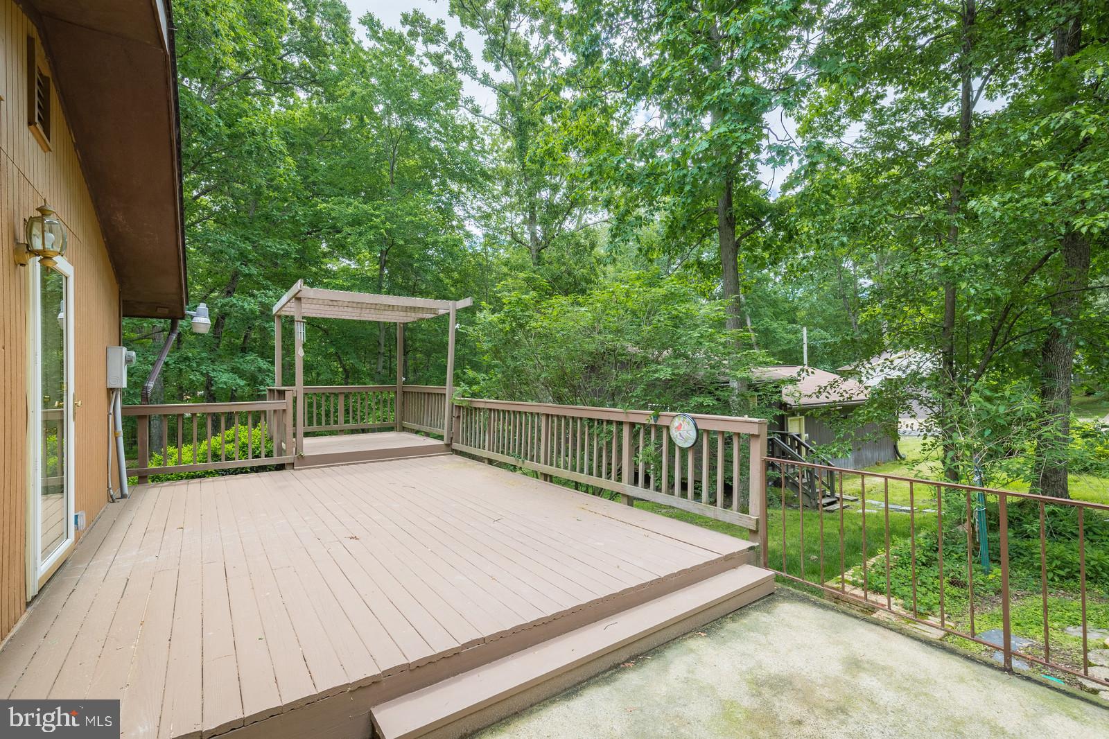 3721 Russell Road Woodbridge, VA 22192 - Photo 38 of 43 Gallery Image 38