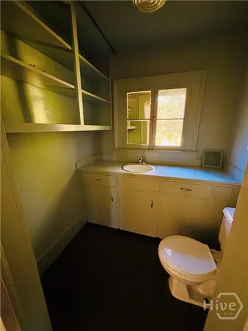 $2,000 | 75 Arch Street, Athens, GA 30601