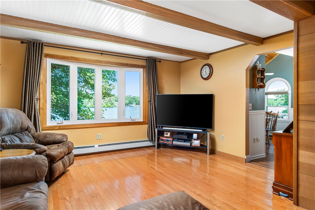 285 Reservoir Road Burrillville, RI 02859 - Photo 15 of 32