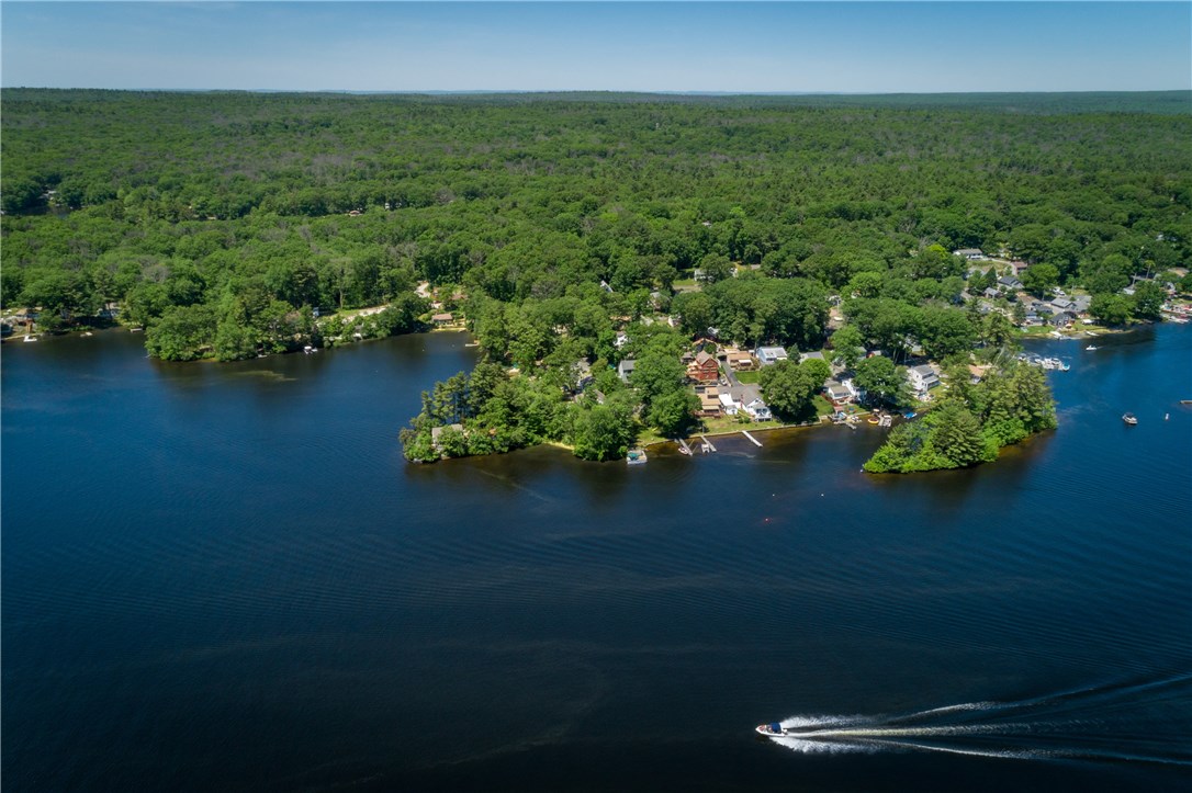 285 Reservoir Road Burrillville, RI 02859 - Photo 7 of 32