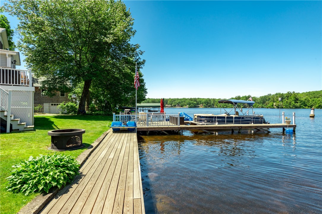 285 Reservoir Road Burrillville, RI 02859 - Photo 8 of 32