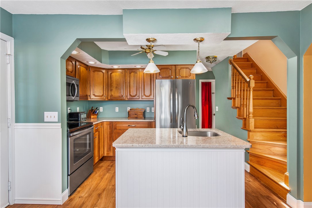 285 Reservoir Road Burrillville, RI 02859 - Photo 10 of 32