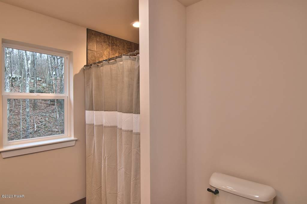 269 West Lakeview Road Lackawaxen, PA 18435 - Photo 36 of 88