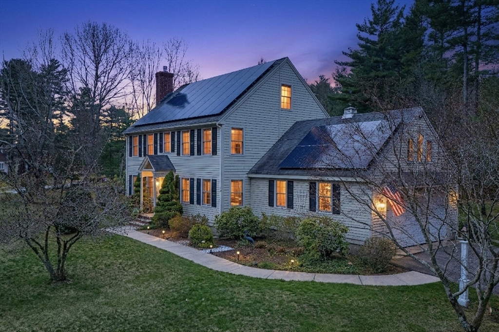 842 Main Street Wareham, MA 02571 - Photo 34 of 42 a front view of house with a garden